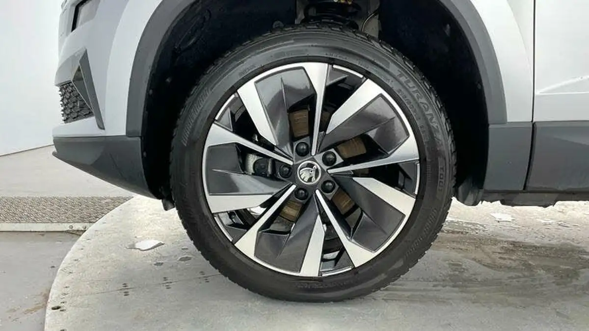2022-skoda-karoq-10-tsi-se-l-big-35