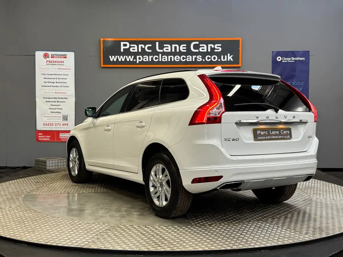 2016-volvo-xc60-20td-d4-se-nav-geartronic-big-5