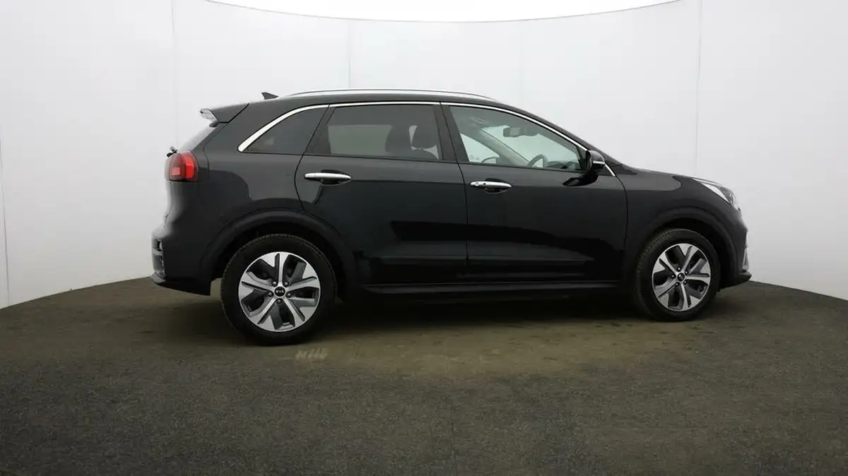 2021-kia-e-niro-ev-3-big-45