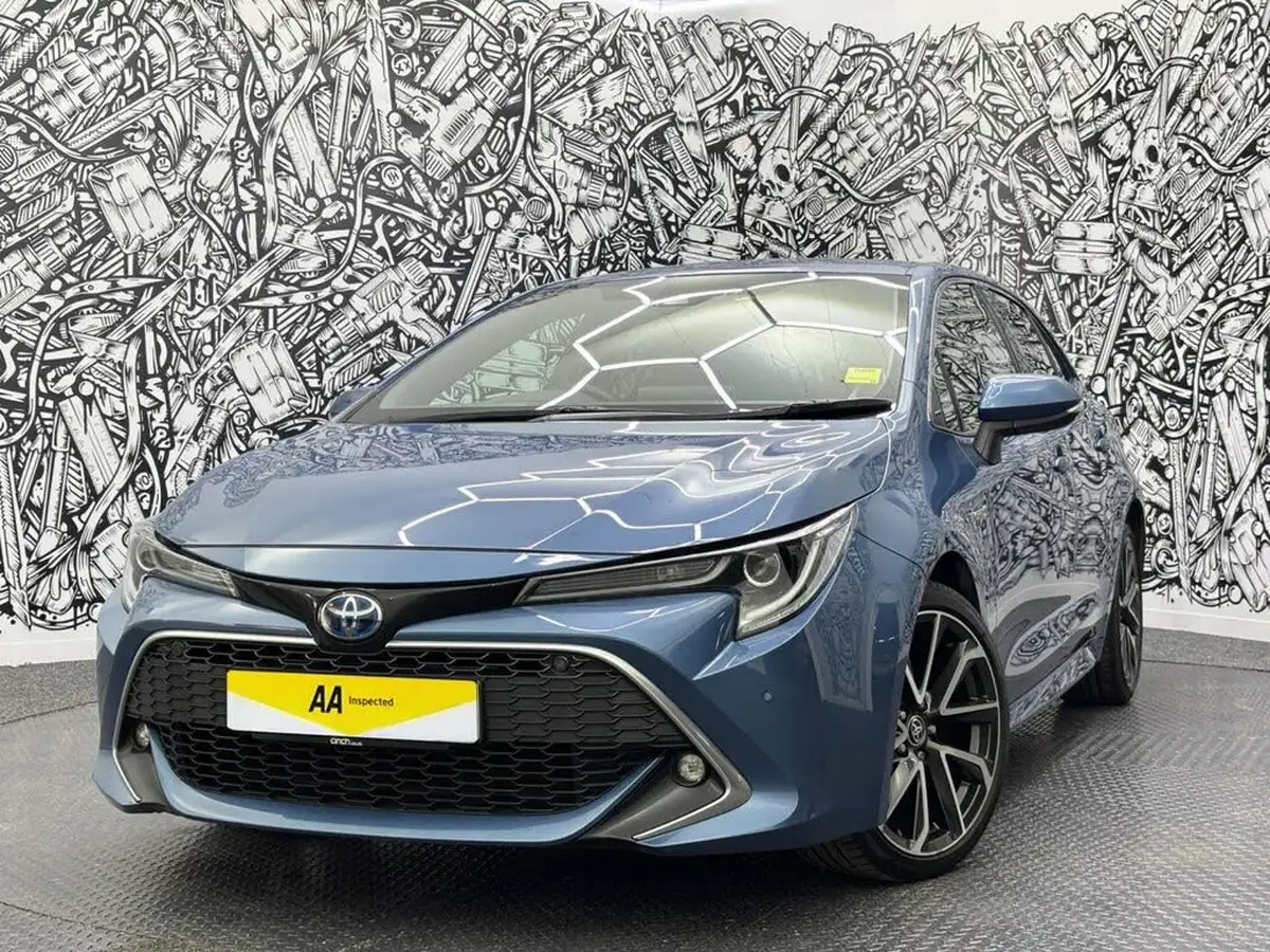 2021-toyota-corolla-18-vvt-i-excel-trk-hatchback-big-3