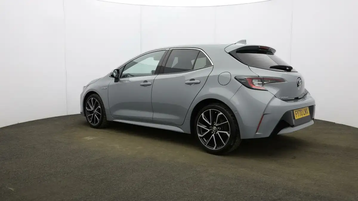 2020-toyota-corolla-18-vvt-i-excel-trk-hatchback-big-46