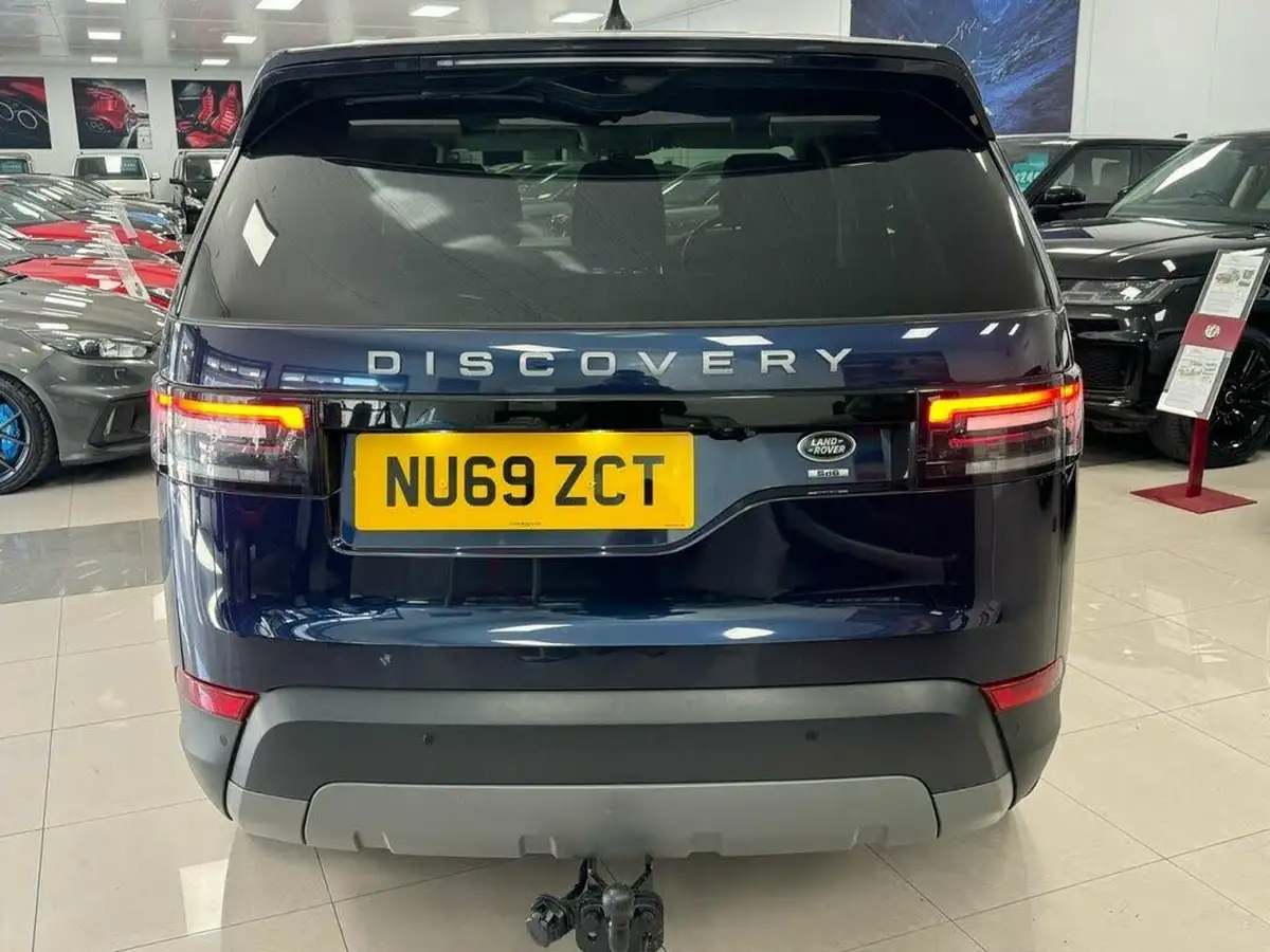 2019-land-rover-discovery-30-sd-v6-anniversary-edition-big-3