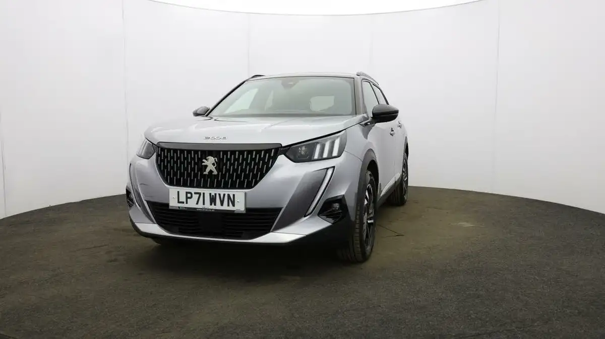 2022-peugeot-2008-suv-12-puretech-gt-big-31