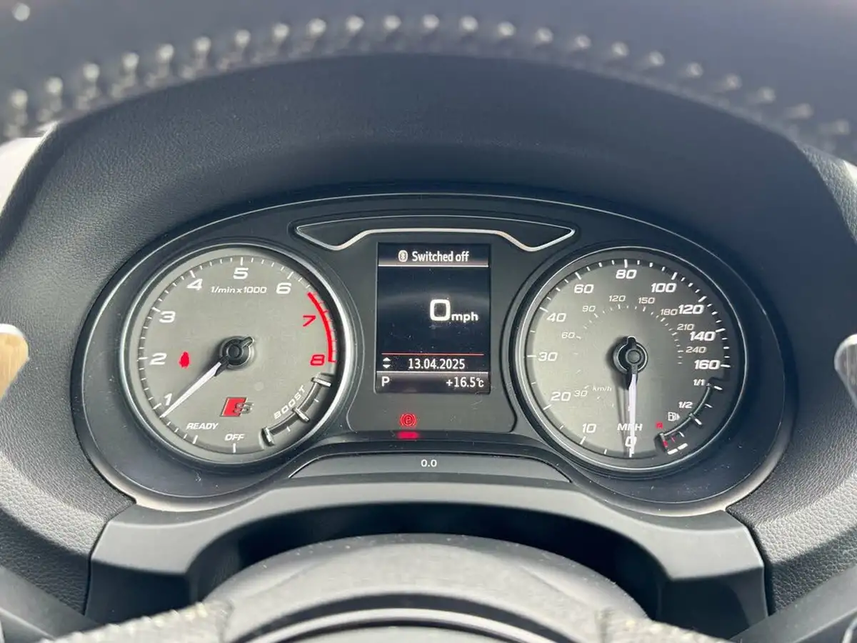2017-audi-s3-20-tfsi-sportback-5d-s-tronic-big-22