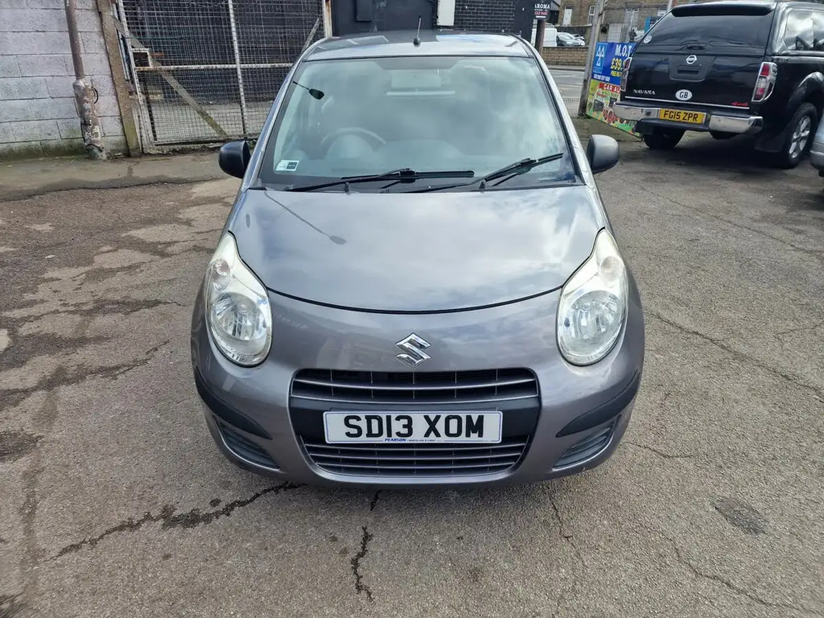 2013-suzuki-alto-10-sz3-big-5