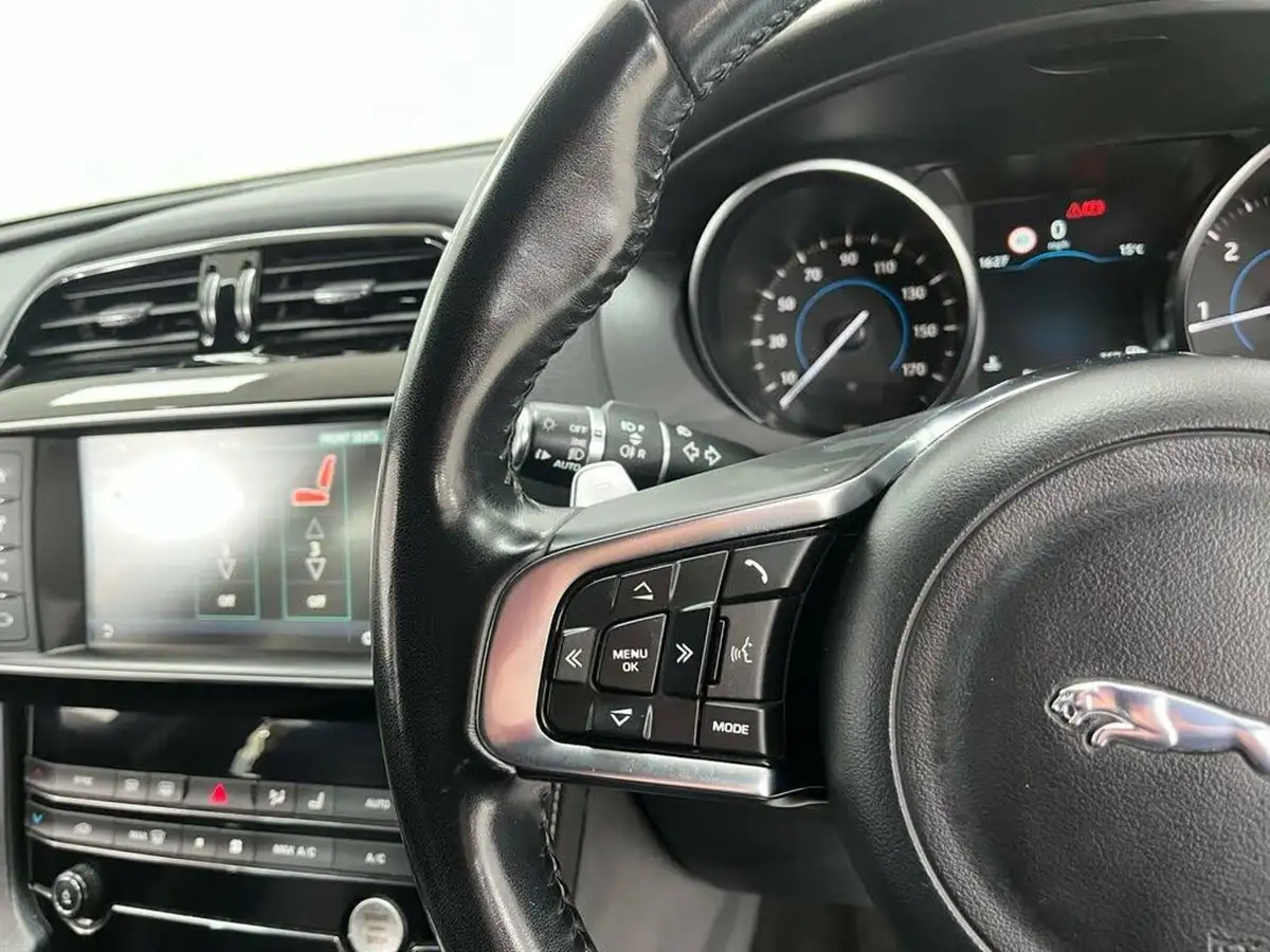 2018-jaguar-f-pace-20-i4d-r-sport-180ps-awd-auto-big-26