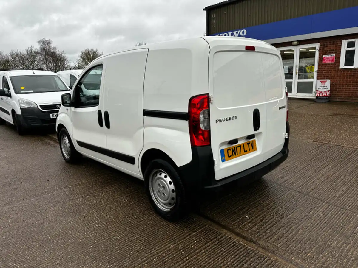 2017-peugeot-bipper-13td-s-panel-big-5