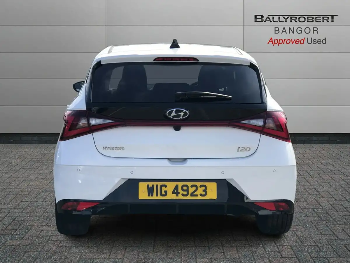 2022-hyundai-i20-10-t-gdi-premium-dct-big-10