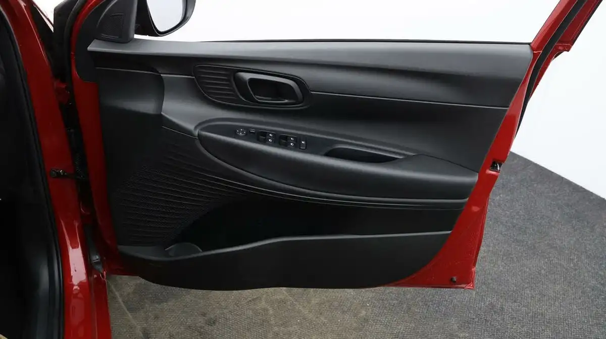 2023-hyundai-i20-10-t-gdi-se-connect-eclutch-imt-big-14