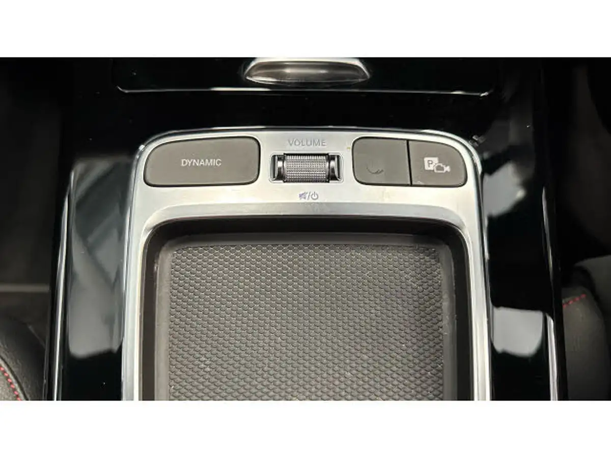 2023-mercedes-benz-cla-13-cla-200-amg-line-premium-coupe-4d-big-33