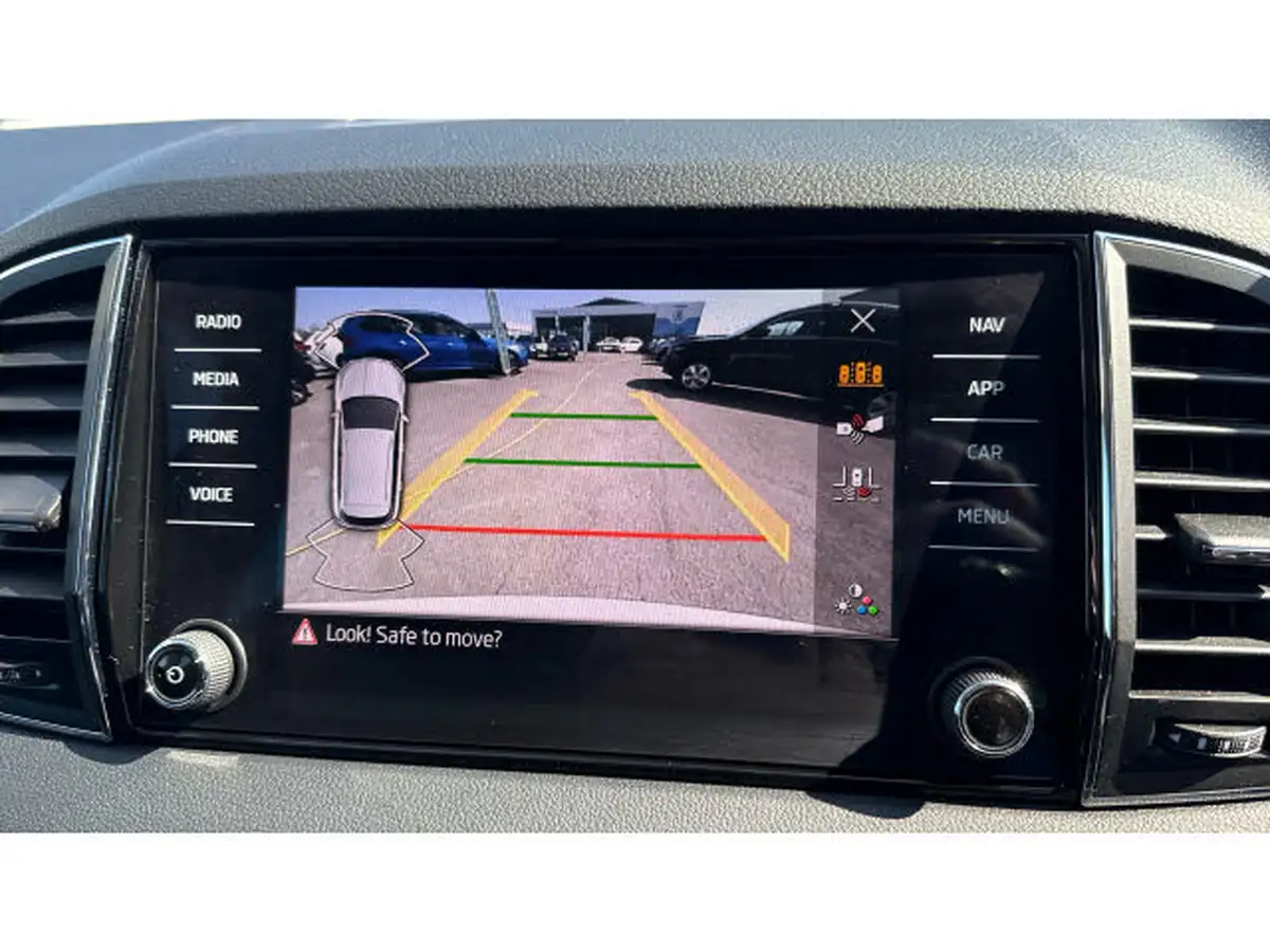 2024-skoda-karoq-15-tsi-se-l-dsg-big-25