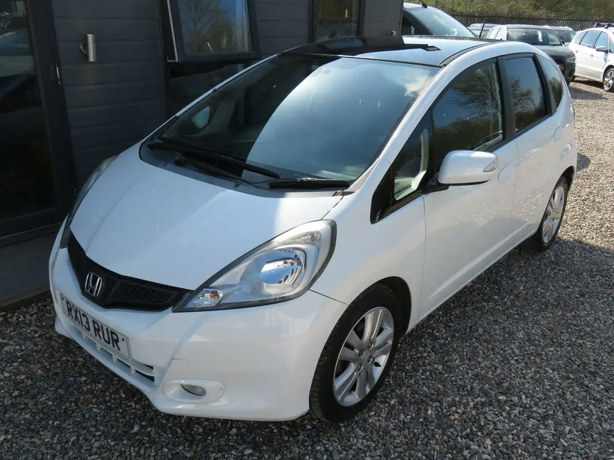 2013-honda-jazz-14-ex-cvt-big-33