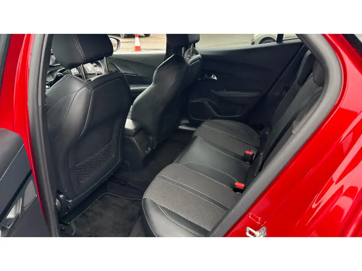 2024-peugeot-2008-suv-e-gt-136ps-50kwh-big-15