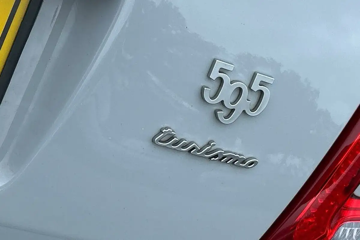 2022-abarth-595-14-tjet-turismo-big-24