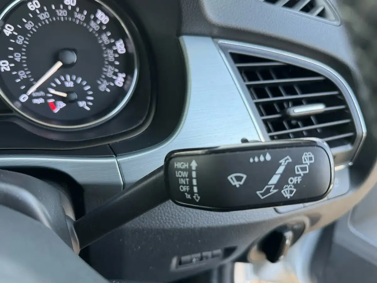 2016-skoda-fabia-12-tsi-se-109ps-hatchback-big-26