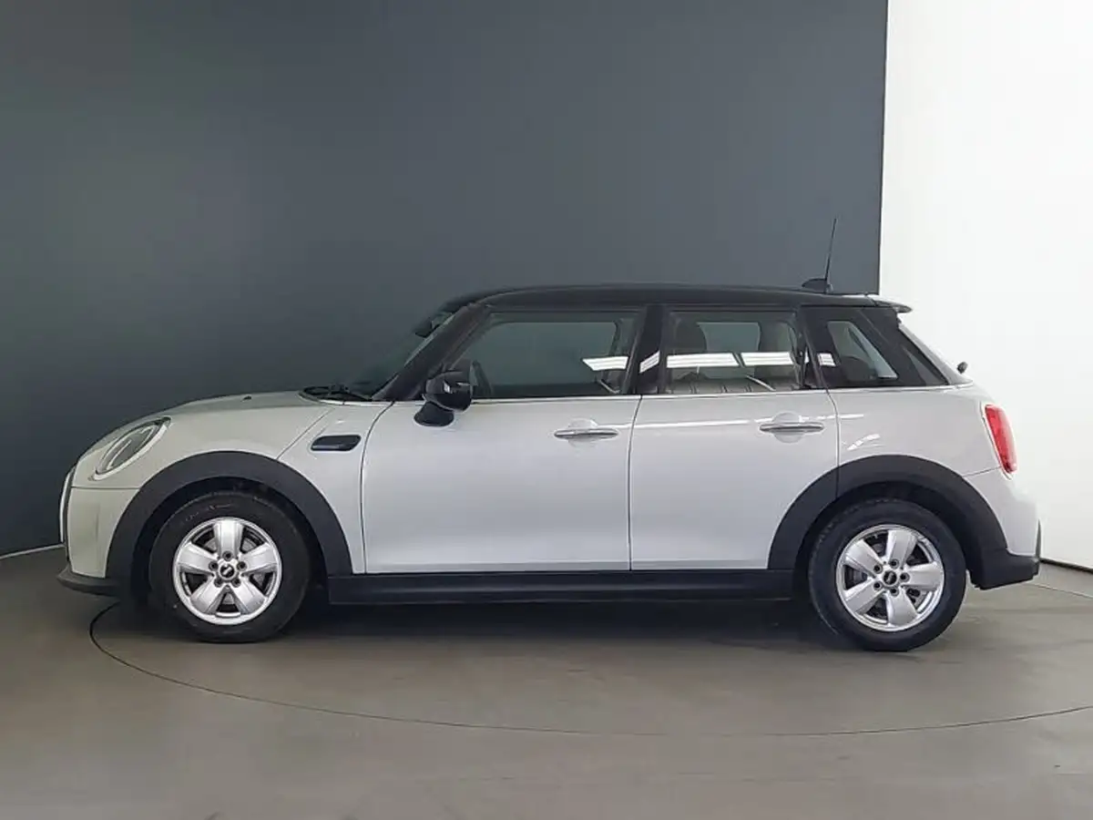 2021-mini-cooper-15-cooper-classic-hatchback-5d-big-3
