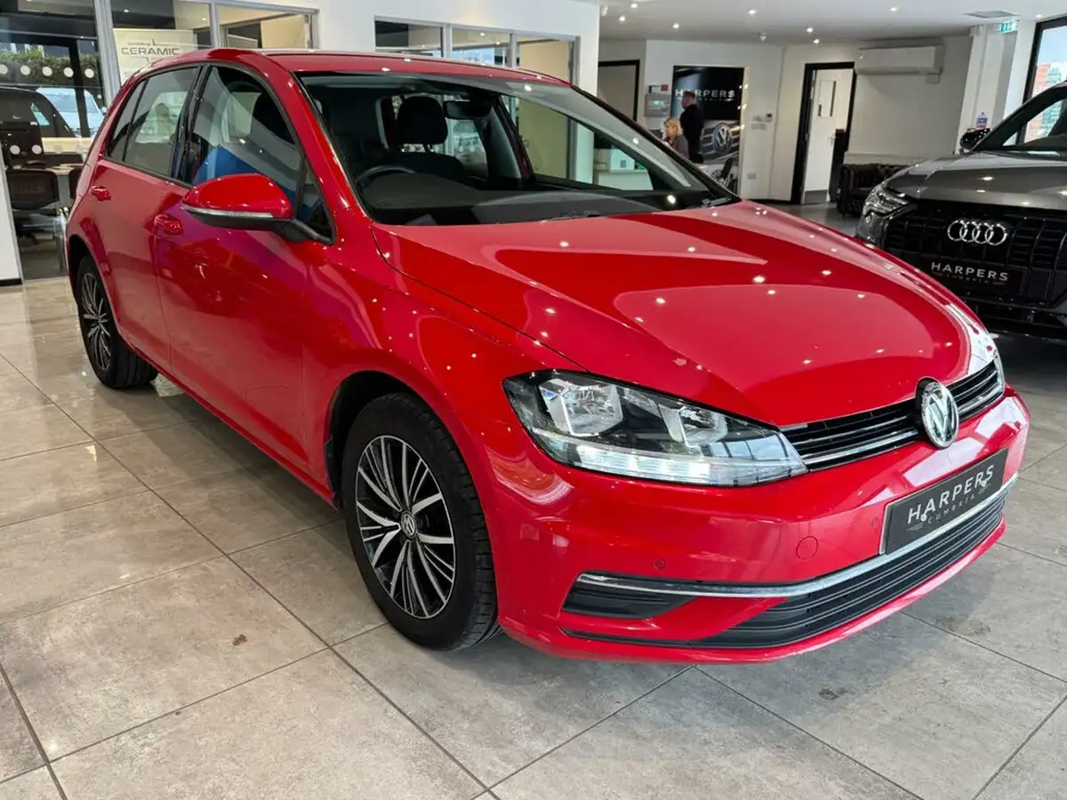2018-volkswagen-golf-16tdi-se-nav-ss-hatchback-5d-big-11