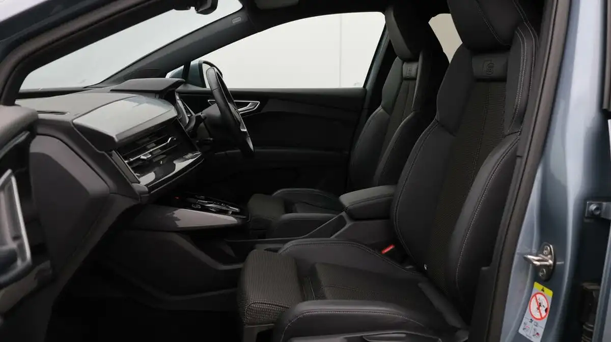 2022-audi-q4-e-tron-40e-s-line-station-wagon-big-14