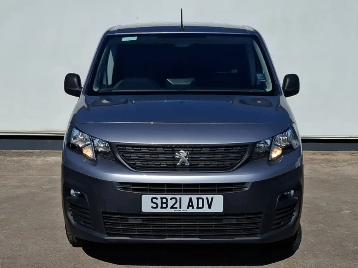 2021-peugeot-partner-15-bluehdi-1000-professional-100ps-eu6dt-panel-big-18