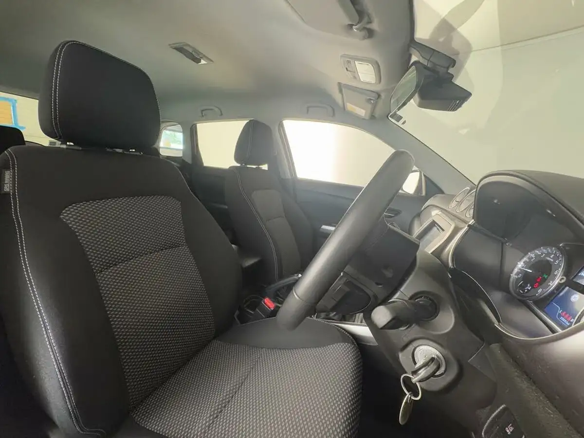 2022-suzuki-vitara-14-boosterjet-sz-t-big-23