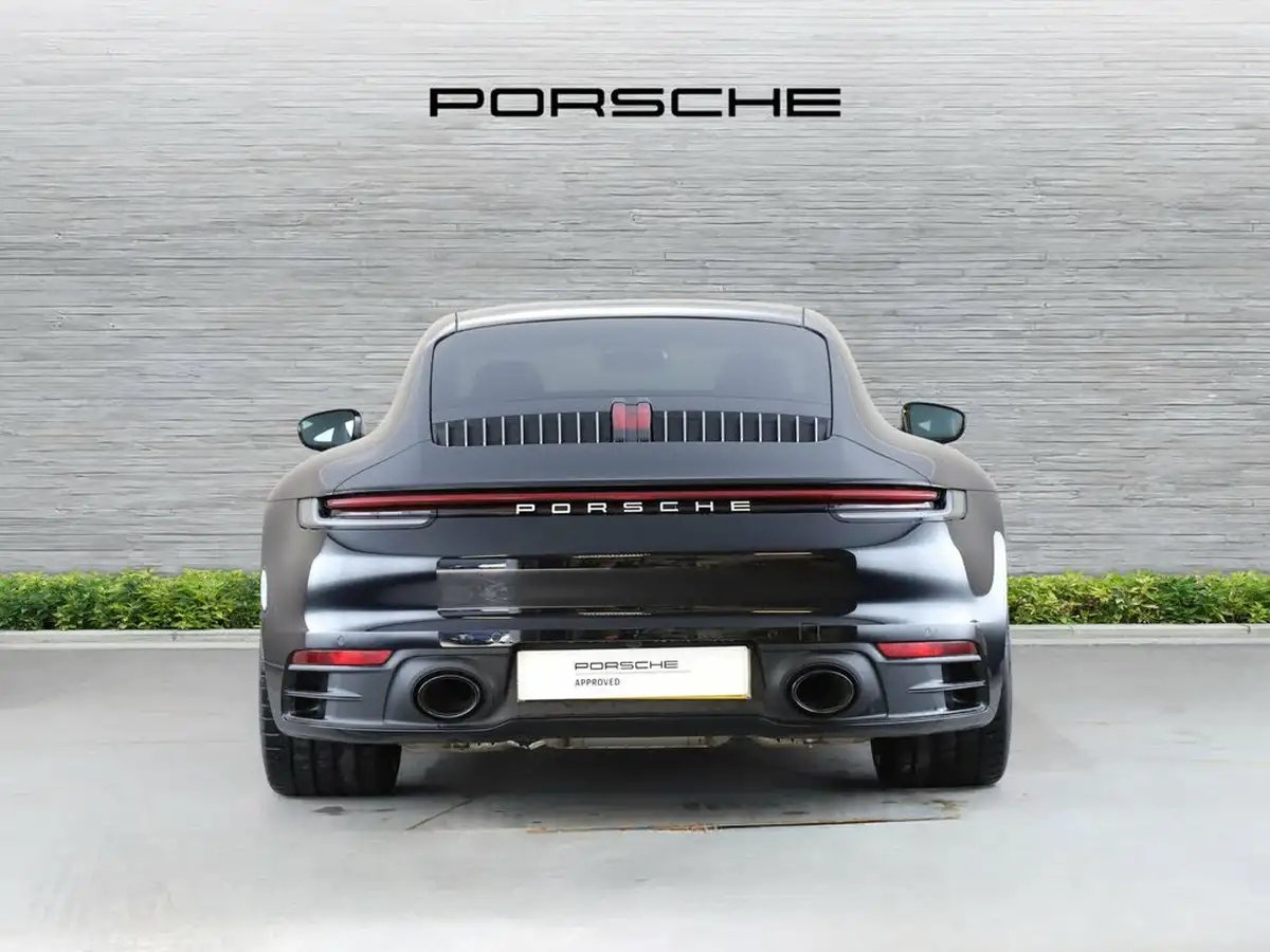 2024-porsche-911-30-carrera-4-coupe-big-4