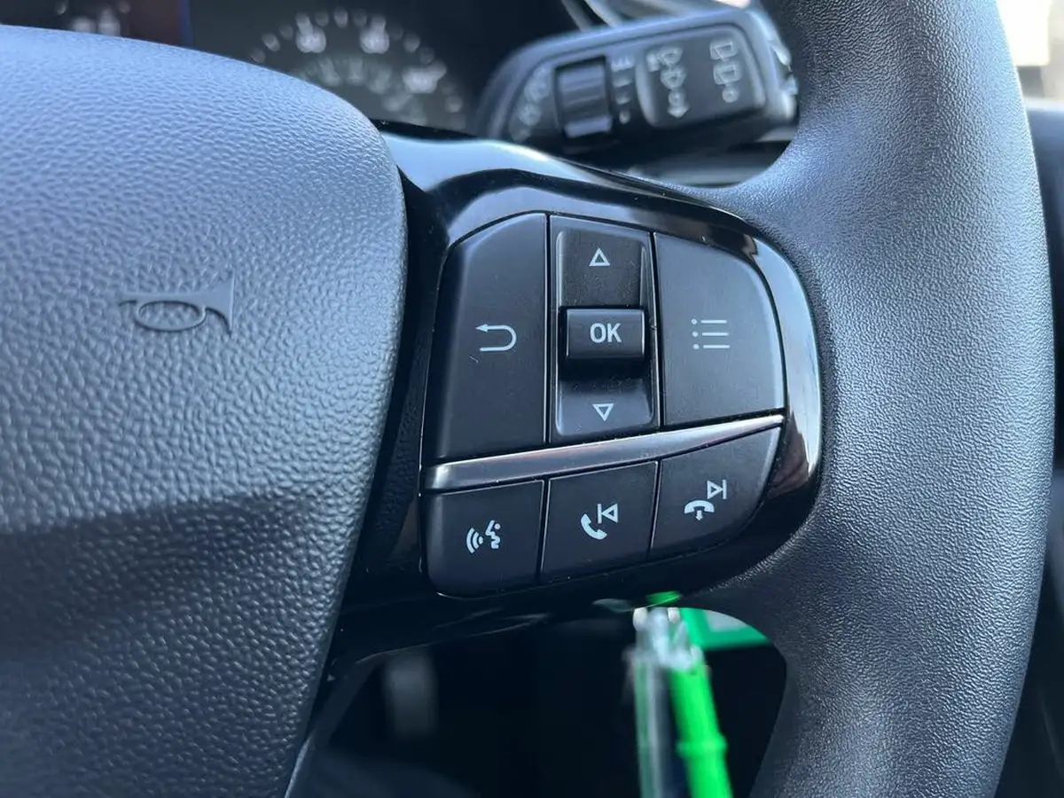 2022-ford-fiesta-10t-trend-100ps-5d-big-21