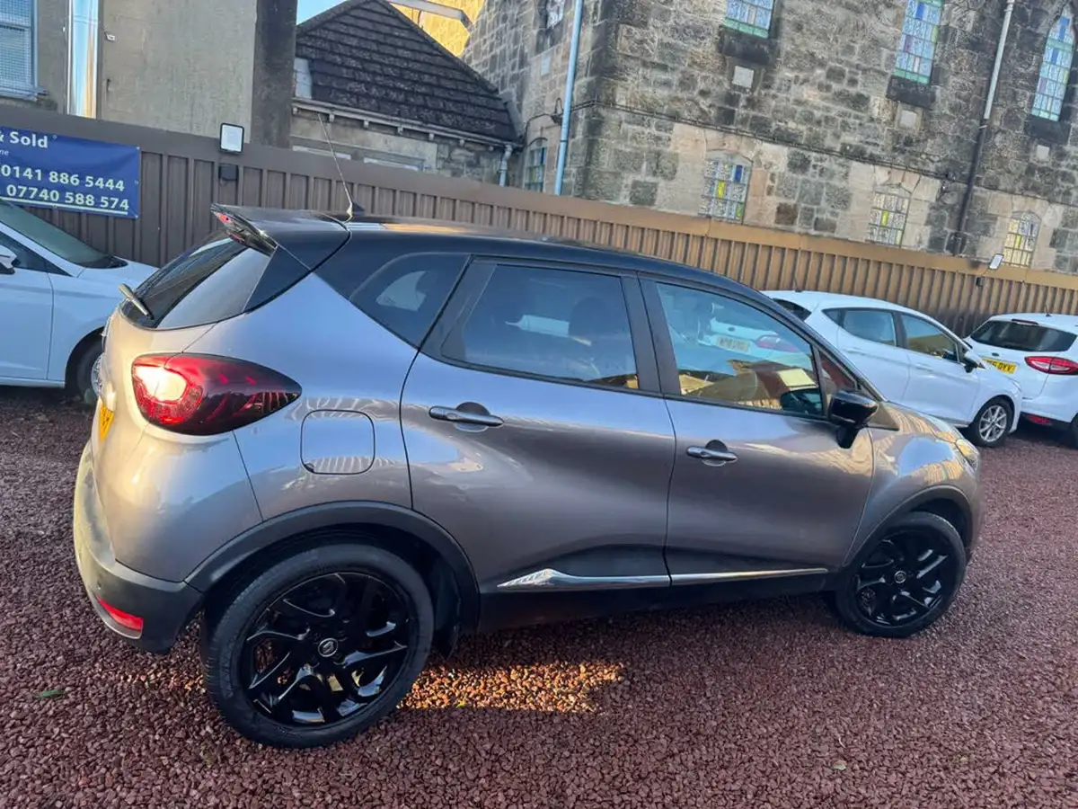 2019-renault-captur-09-tce-iconic-big-7