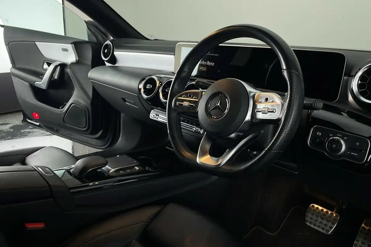 2020-mercedes-benz-cla-13-cla-200-amg-line-coupe-4d-7g-dct-big-8