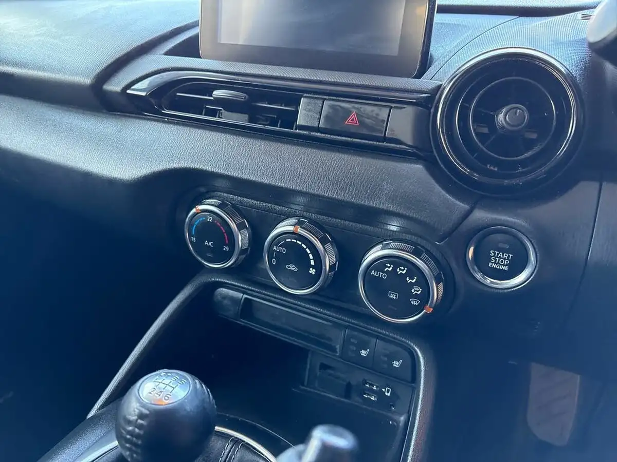 2021-mazda-mx-5-15-se-l-rf-big-11