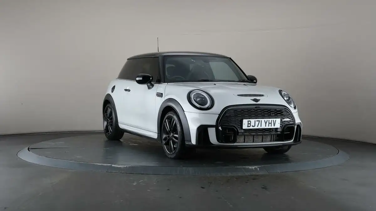 2021-mini-cooper-20-cooper-s-sport-hatchback-3d-big-43