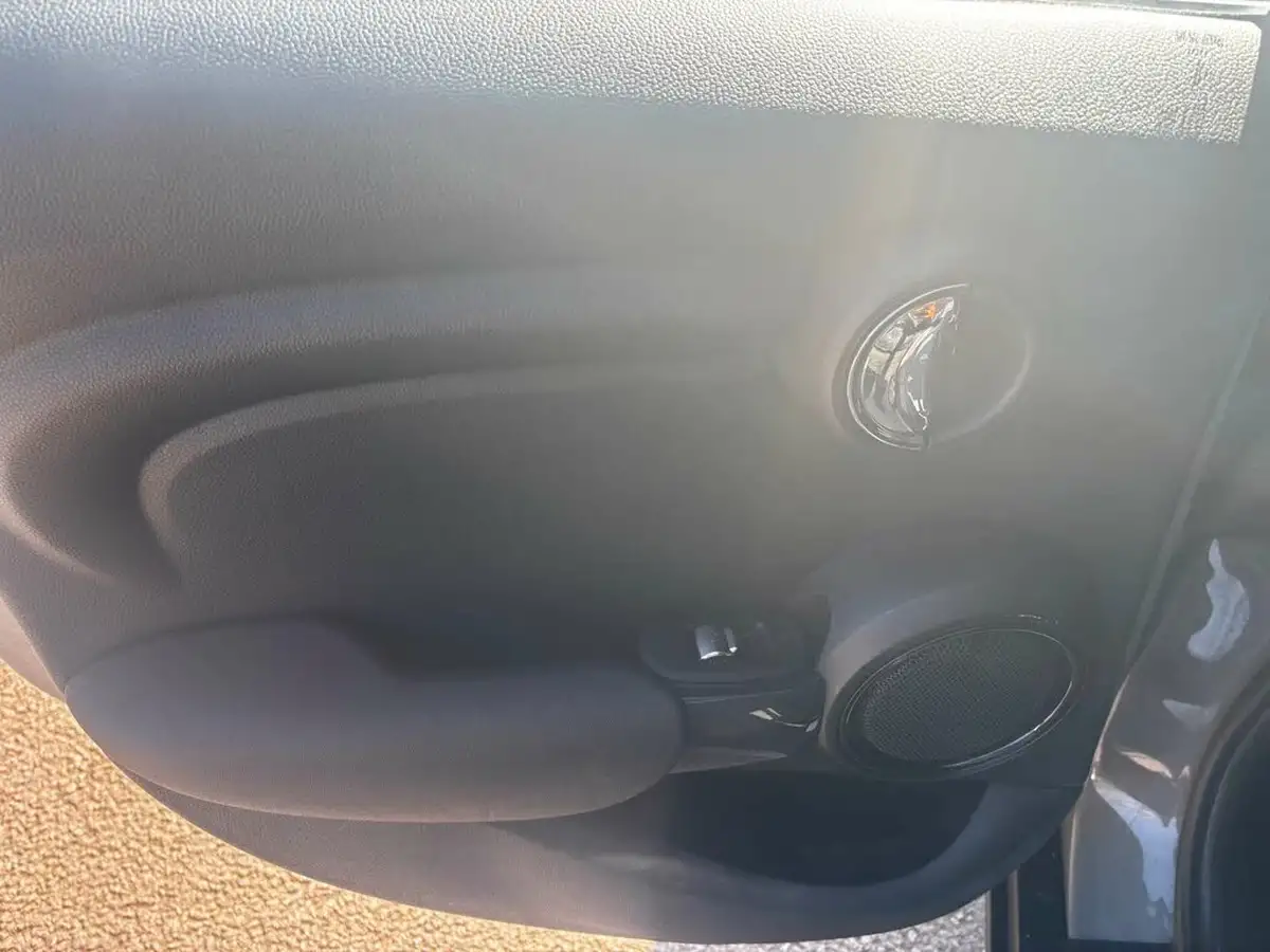 2018-mini-cooper-15td-cooper-d-series-ii-ss-hatchback-5d-big-12