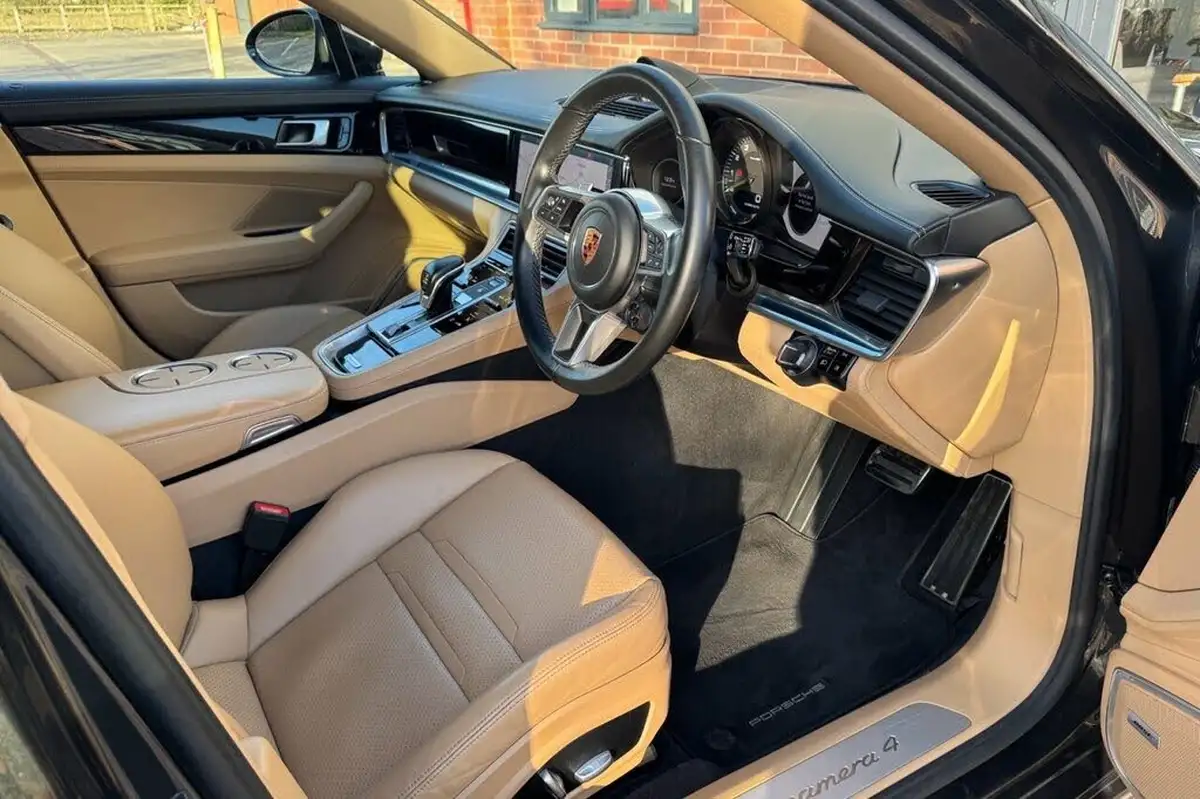 2018-porsche-panamera-29-v6-4-e-hybrid-sport-turismo-big-25