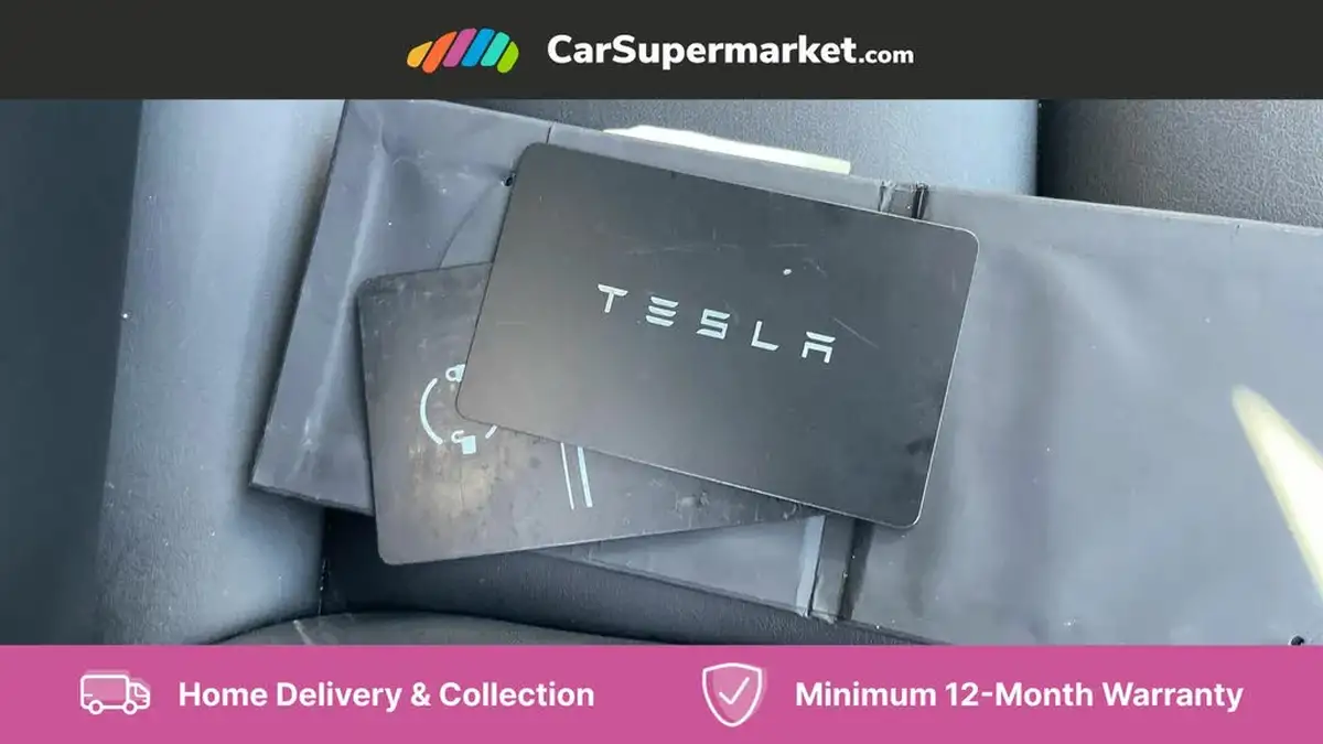 2022-tesla-model-y-e-long-range-big-7