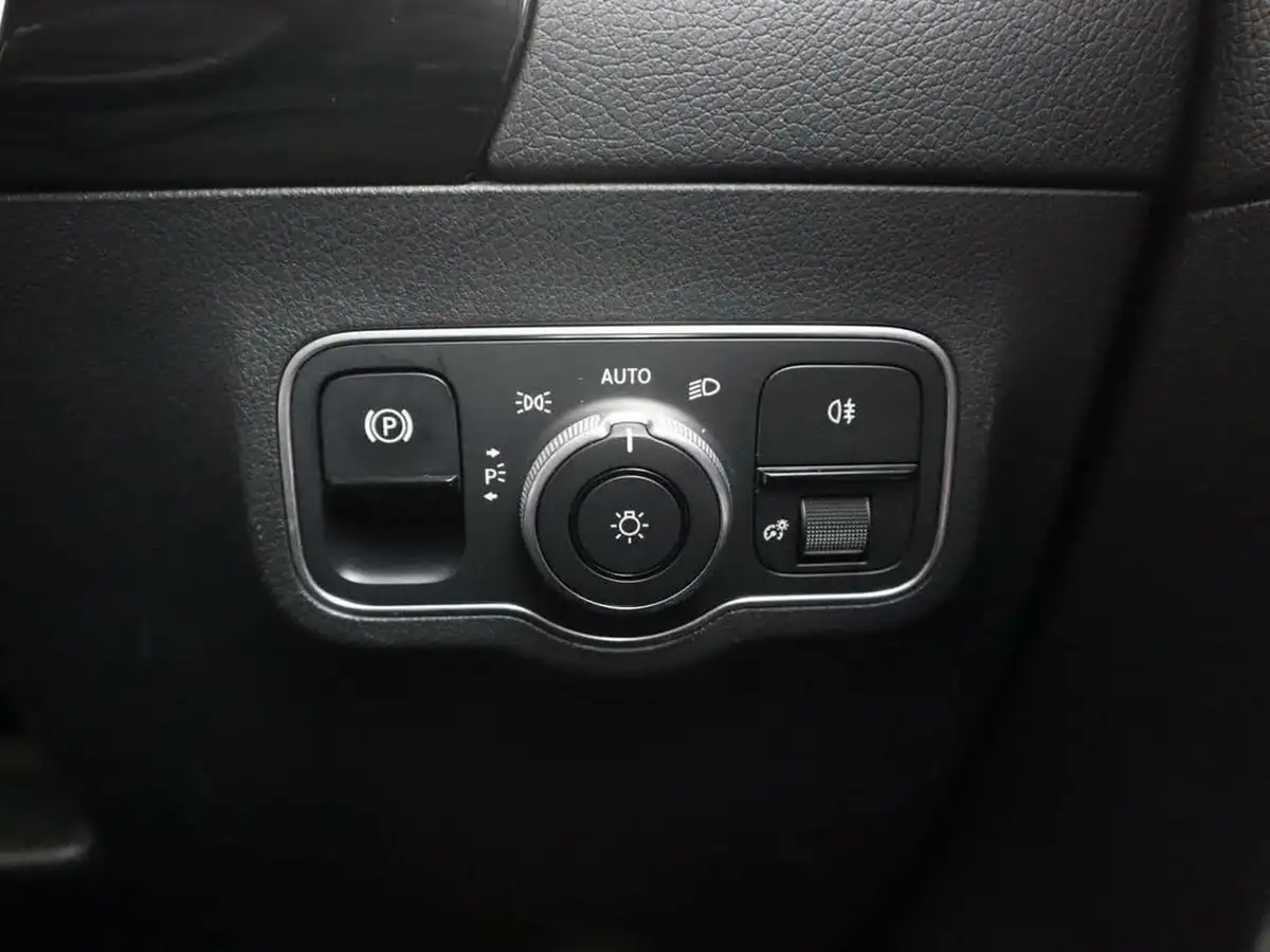 2022-mercedes-benz-eqa-e-eqa-250-amg-line-premium-big-24