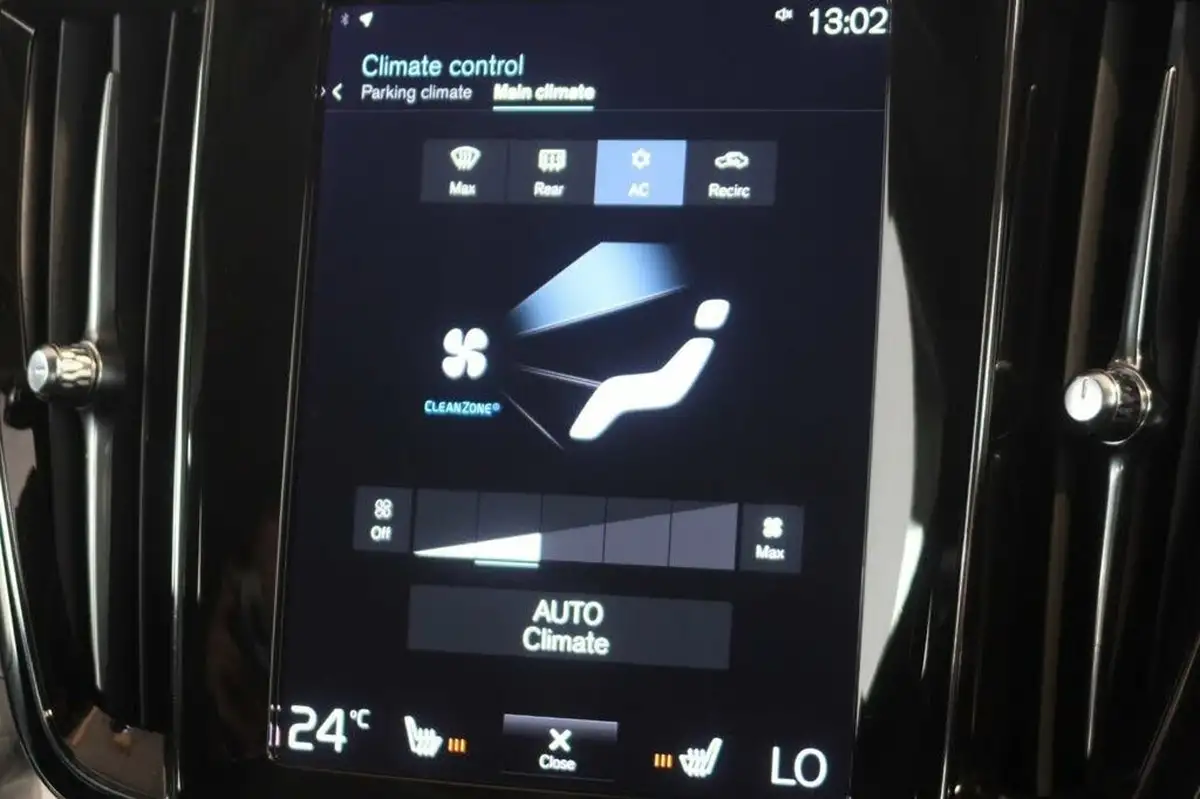 2022-volvo-v60-20-b3-momentum-161bhp-big-16