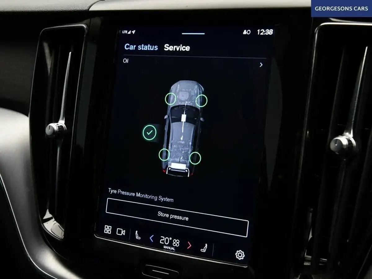 2021-volvo-xc60-20-b5-momentum-big-24