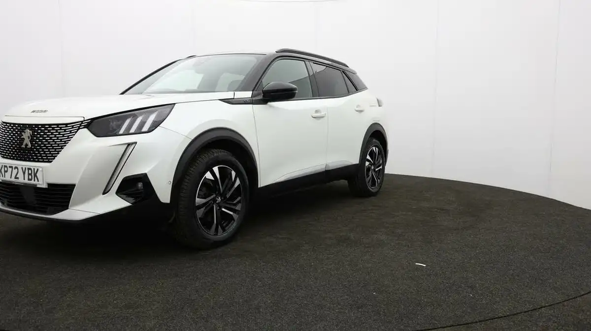 2021-peugeot-2008-suv-e-gt-big-51