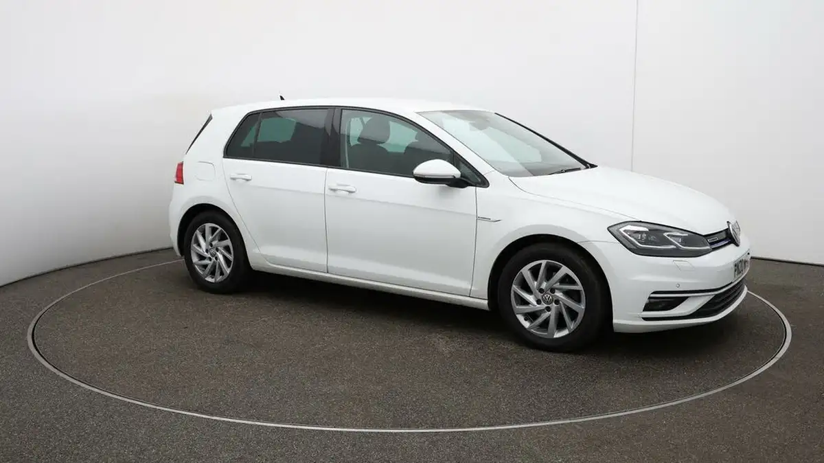 2020-volkswagen-golf-15-tsi-match-edition-130ps-hatchback-big-39