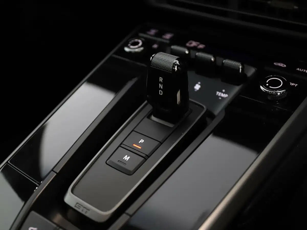 2023-porsche-cayenne-30-v6-353ps-coupe-big-39