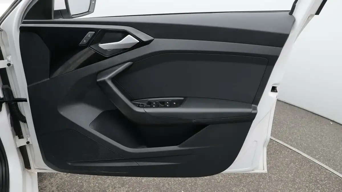 2022-audi-a1-10-25-tfsi-technik-s-tronic-big-15