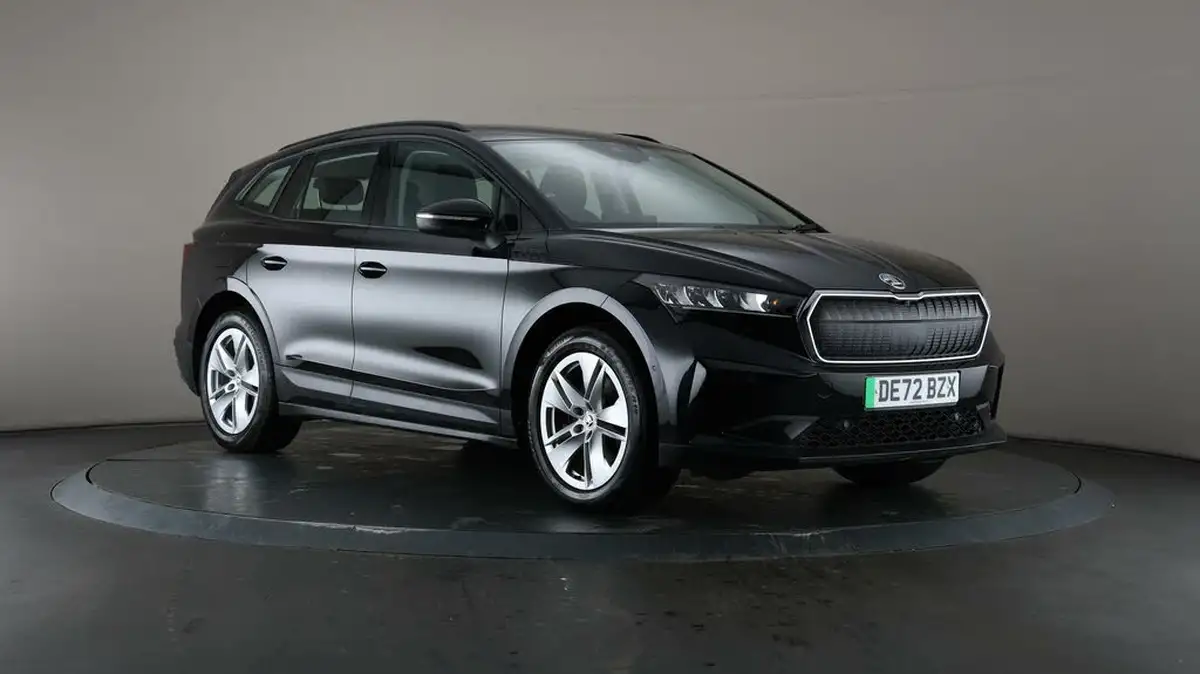 2022-skoda-enyaq-e-60-big-46