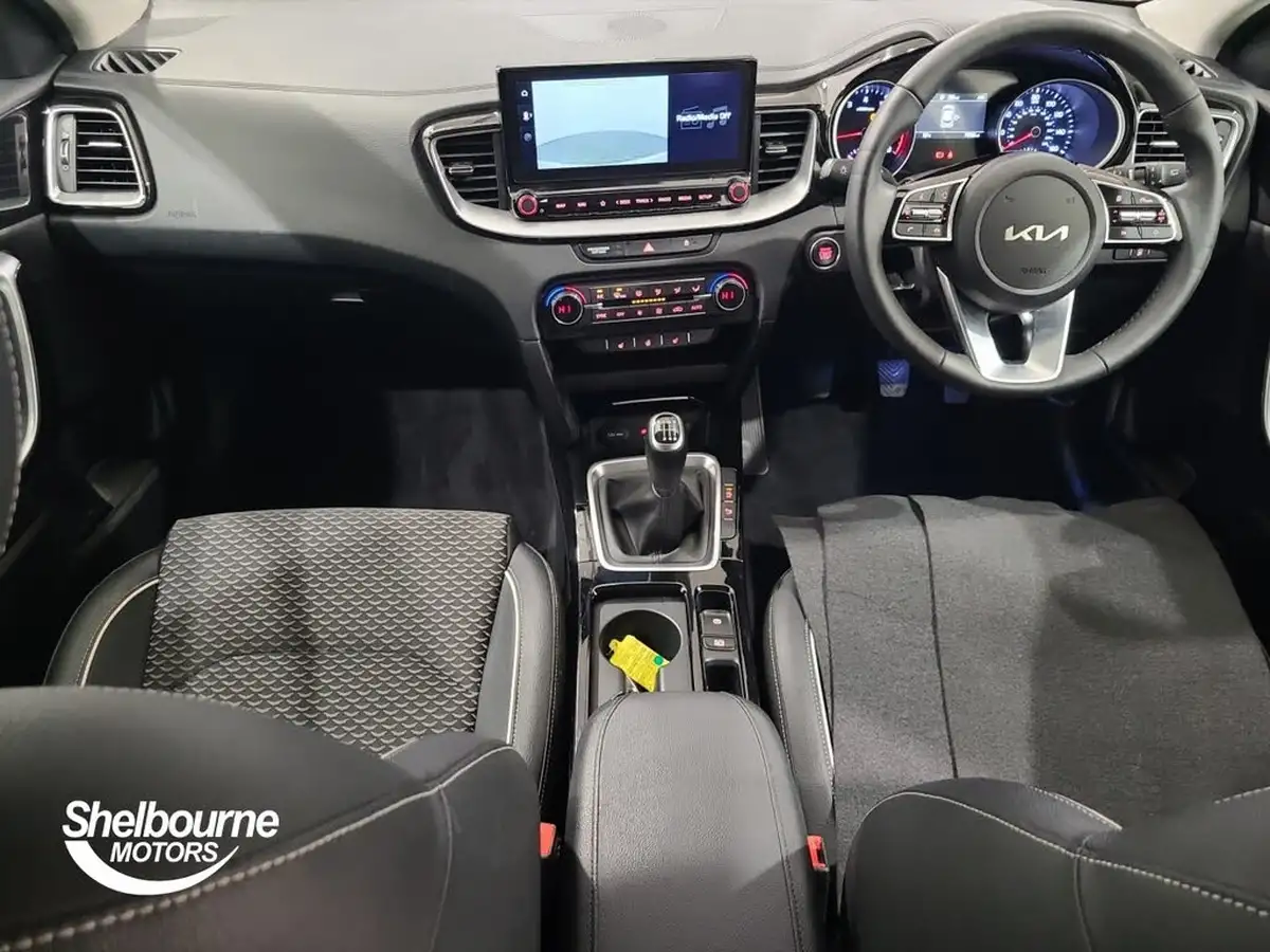 2022-kia-xceed-15-t-gdi-3-big-15