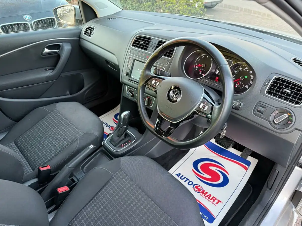 2016-volkswagen-polo-12-tsi-match-5d-dsg-big-10