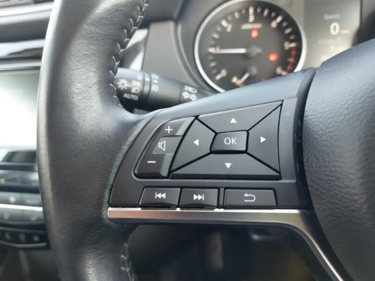 2019-nissan-qashqai-15dci-acenta-premium-heat-pack-big-11
