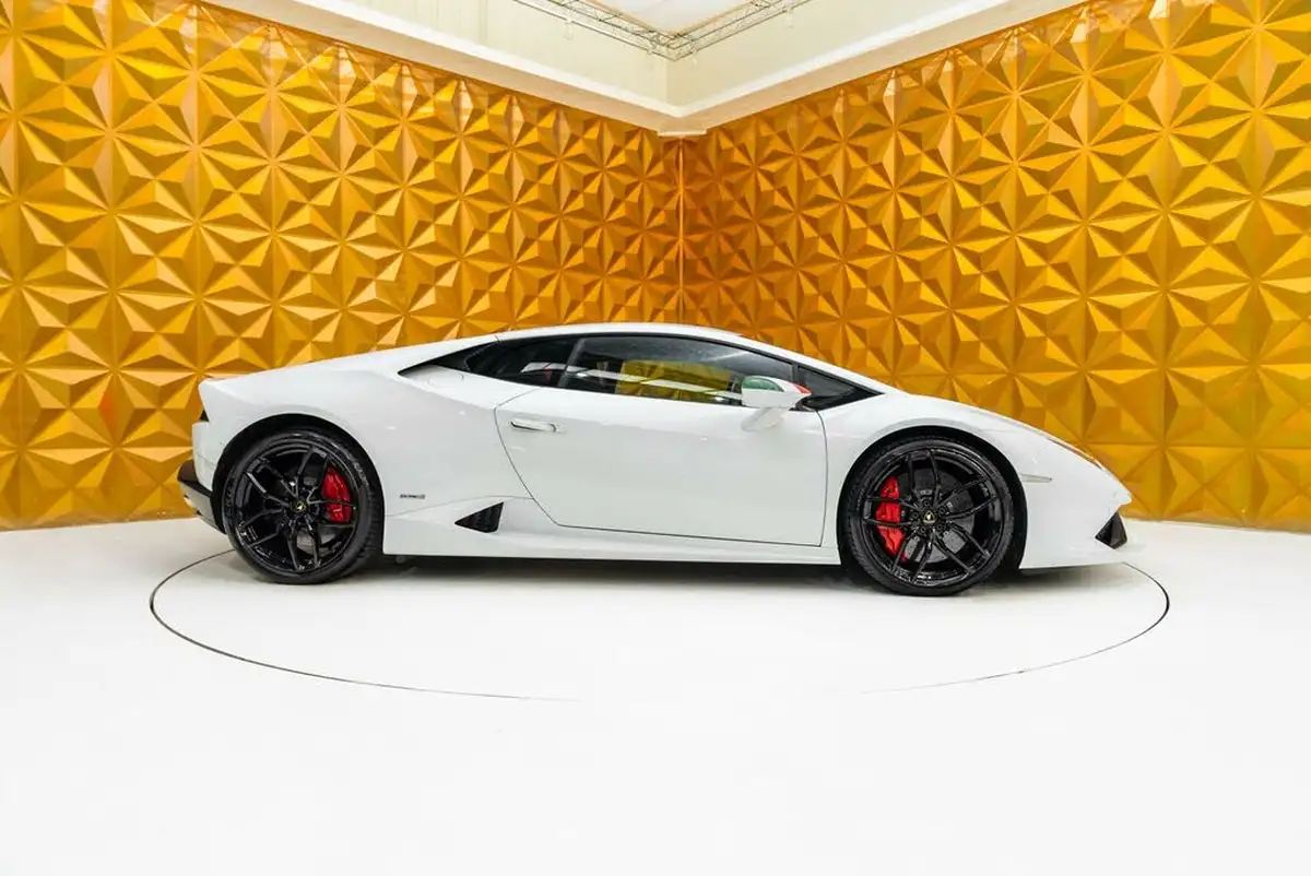 2015-lamborghini-huracan-52-lp-610-4-4wd-coupe-big-31