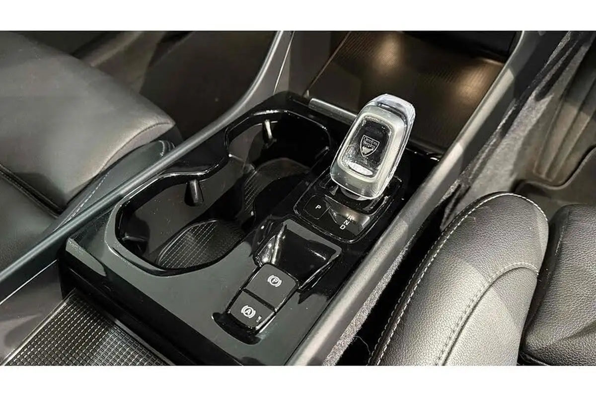2020-volvo-xc40-15-t5-inscription-pro-plug-in-hybrid-big-24