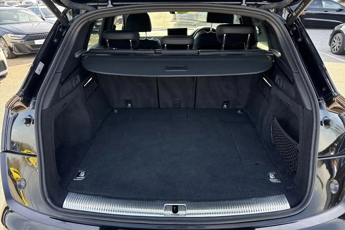 2021-audi-q5-20-50-tfsi-e-s-line-station-wagon-big-5