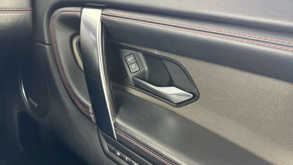2019-land-rover-discovery-sport-20-d180-r-dynamic-hse-big-21