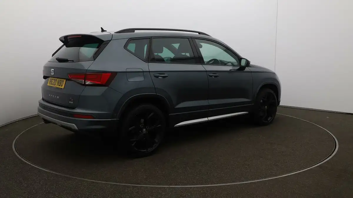 2020-seat-ateca-20-tsi-fr-black-edition-big-47