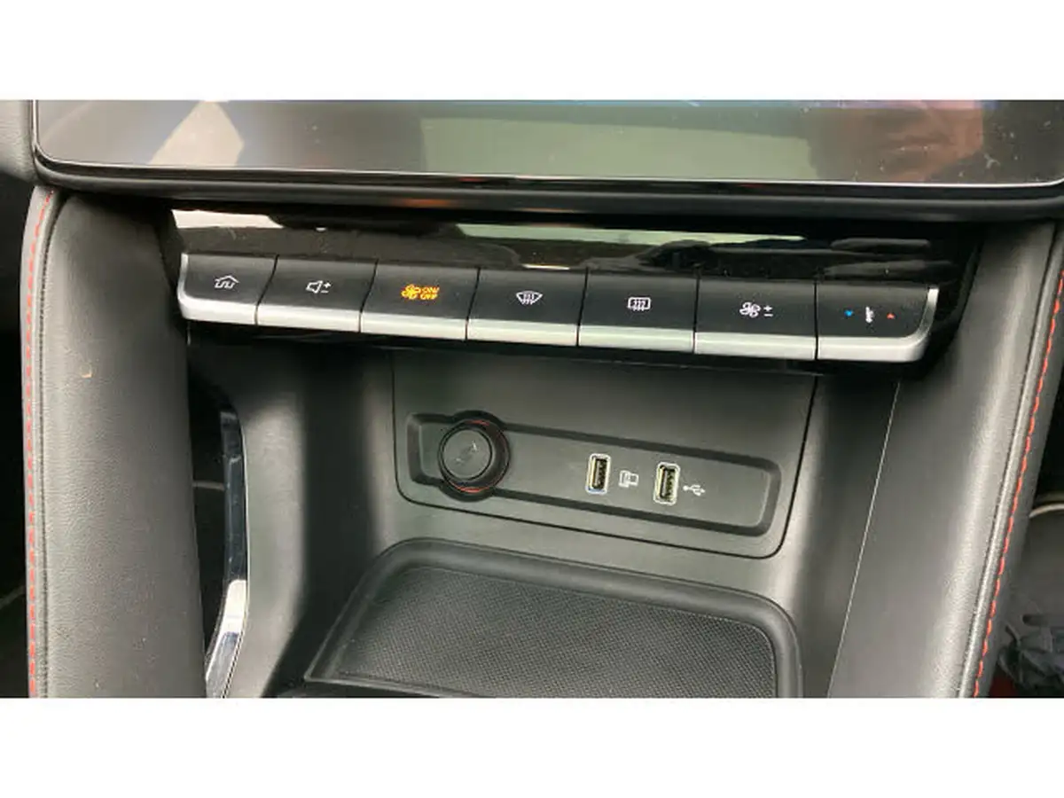 2022-mg-zs-suv-10t-gdi-exclusive-big-24